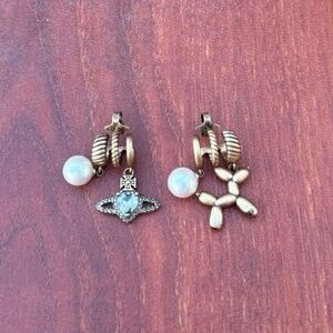 Y2k Gold Tone Planet Pearl Puppy Earrings